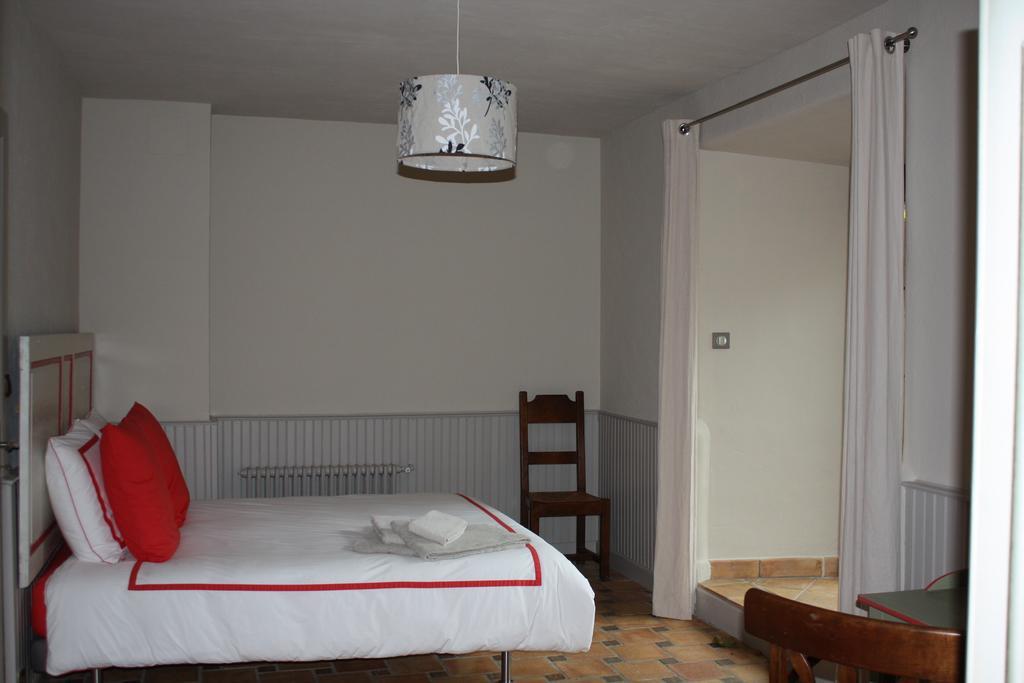 Bed In Bellongue Aucazein 部屋 写真